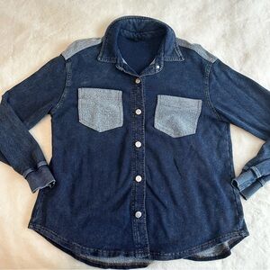 Jane and Delancey Blue Chambray Stretch Shirt Size Medium